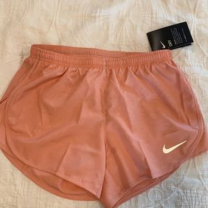 NIKE - Running Shorts